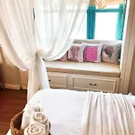 Beyaz Kapi Boutique לינה וארוחת בוקר אלאקאטי