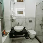 לינה וארוחת בוקר Beyaz Kapi Boutique