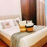 Beyaz Kapi Boutique לינה וארוחת בוקר אלאקאטי