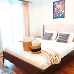 לינה וארוחת בוקר Beyaz Kapi Boutique 4*