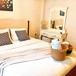 Beyaz Kapi Boutique לינה וארוחת בוקר אלאקאטי
