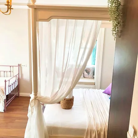 Beyaz Kapi Boutique