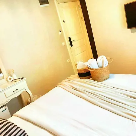 Beyaz Kapi Boutique 2*