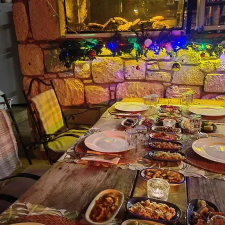 Nocleg ze śniadaniem Beyaz Kapi Boutique Alaçatı
