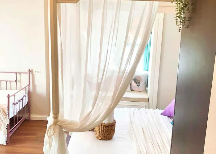Beyaz Kapi Boutique