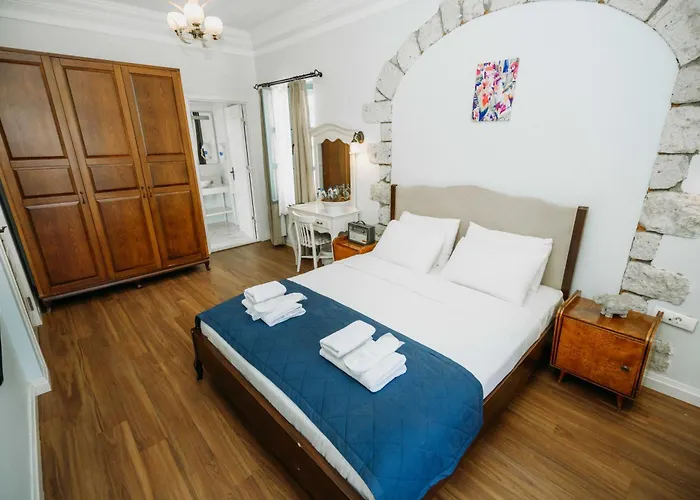 Beyaz Kapi Boutique Алачати