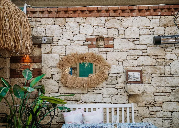 Oda ve Kahvaltı Beyaz Kapi Boutique Alaçatı