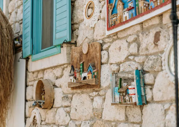 Beyaz Kapi Boutique Alaçatı